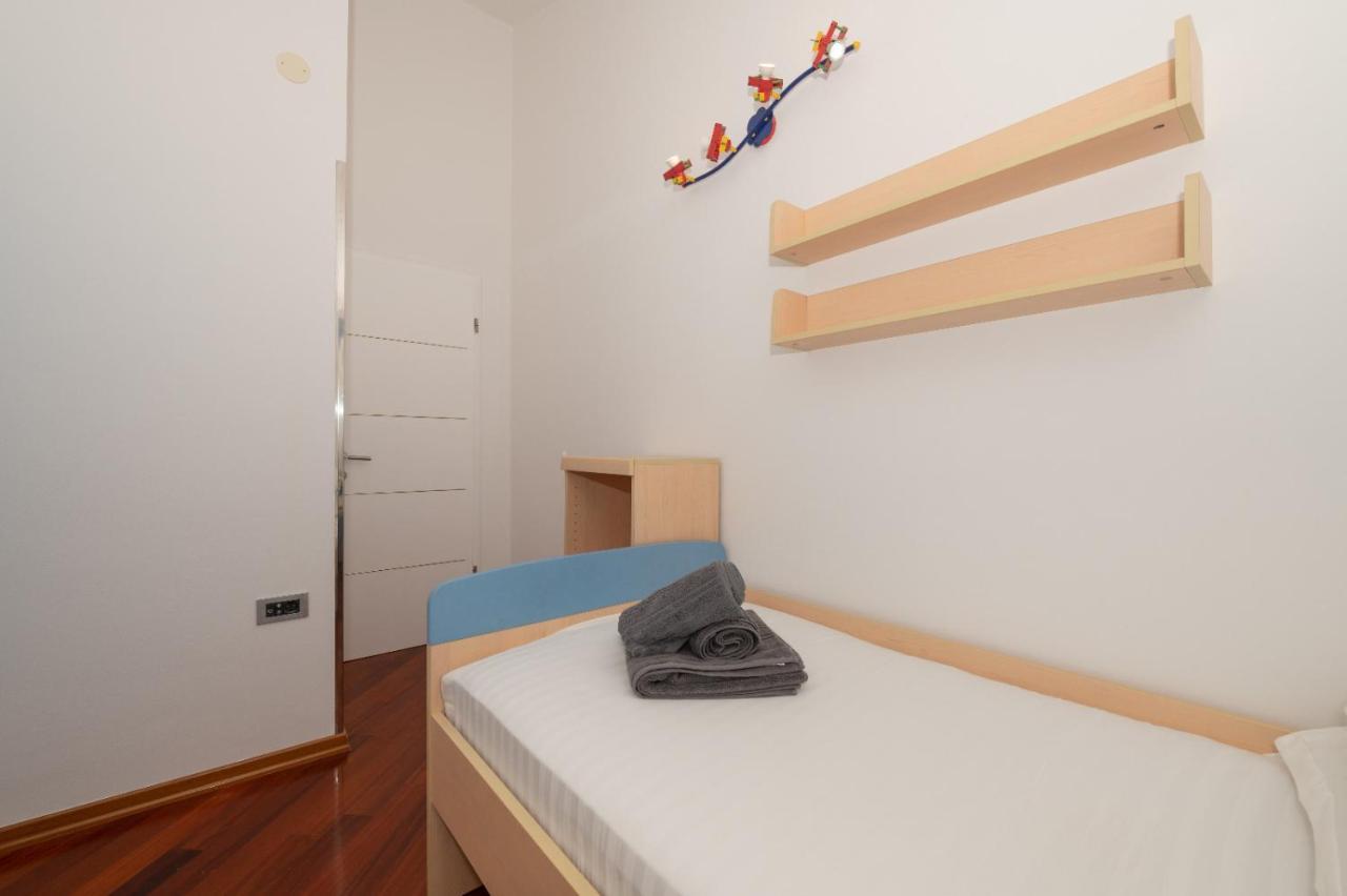 Apartments Luka Toni Крвавица Экстерьер фото