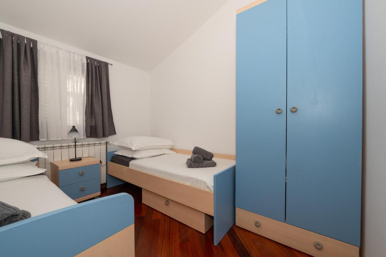Apartments Luka Toni Крвавица Экстерьер фото