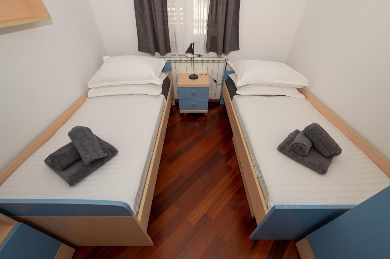Apartments Luka Toni Крвавица Экстерьер фото