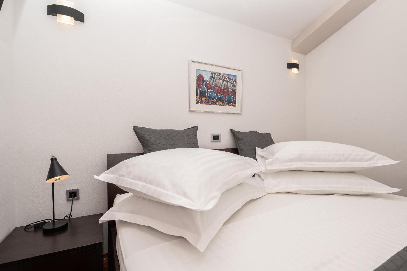 Apartments Luka Toni Крвавица Экстерьер фото