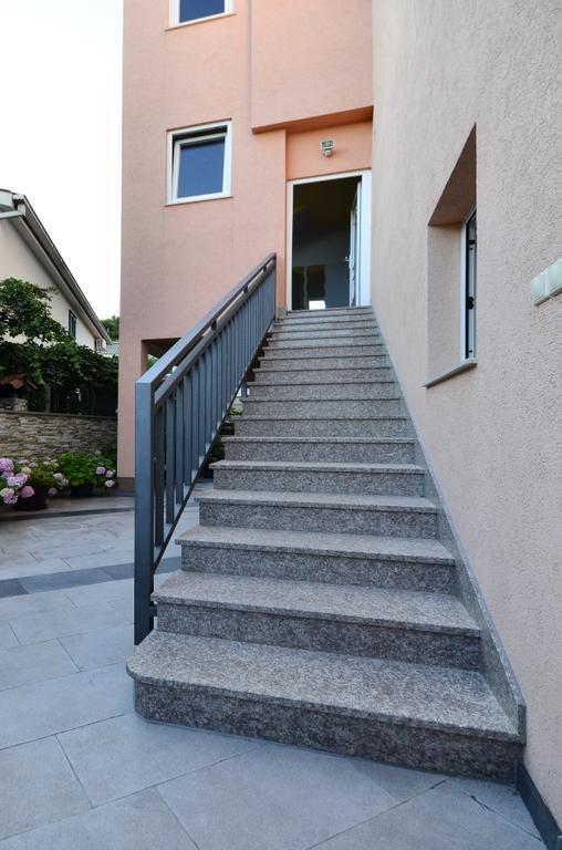 Apartments Luka Toni Крвавица Экстерьер фото